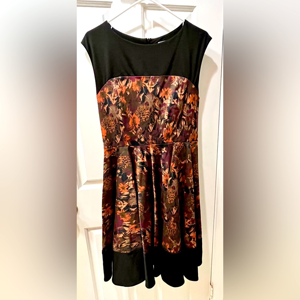 Coconinno, Sleeveless midi dress. Size XL